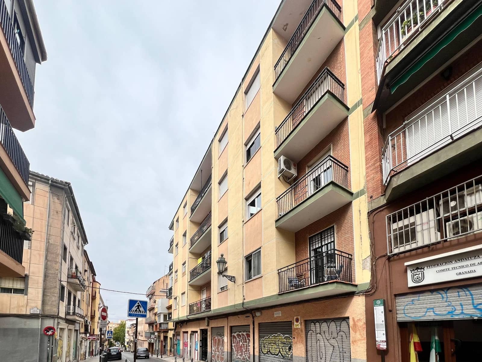 Commercieel te koop in Granada stad - € 40.000 (Ref: 8897166)