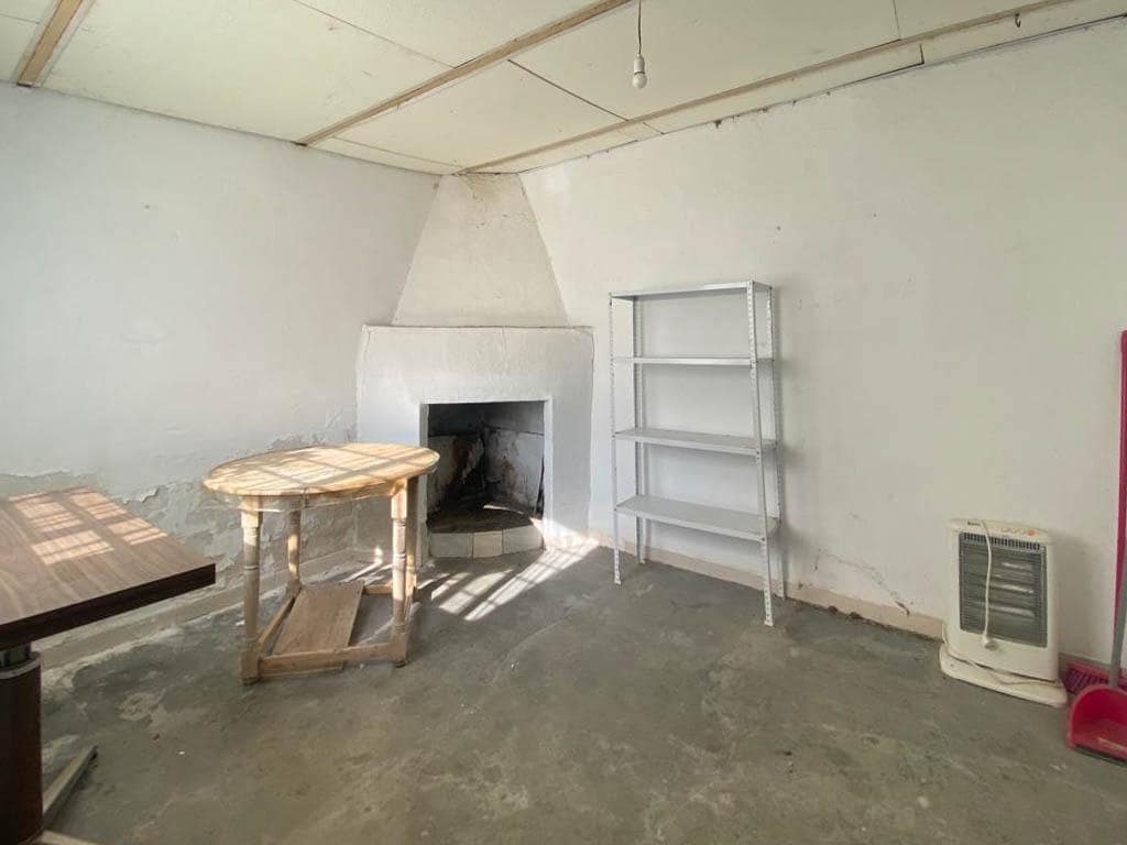 4 soveværelse Byhus til salg i Colomera - € 60.000 (Ref: 8897251)