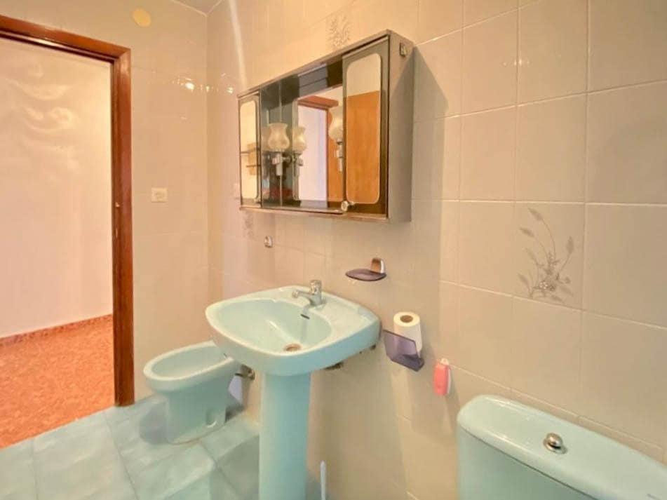 4 soveværelse Byhus til salg i Colomera - € 60.000 (Ref: 8897251)