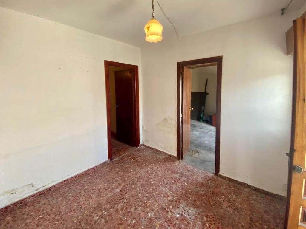 4 soveværelse Byhus til salg i Colomera - € 60.000 (Ref: 8897251)