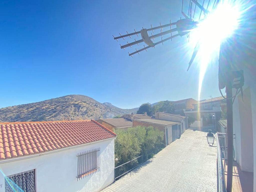 4 soveværelse Byhus til salg i Colomera - € 60.000 (Ref: 8897251)