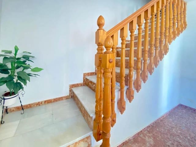 4 soveværelse Byhus til salg i Colomera - € 60.000 (Ref: 8897251)