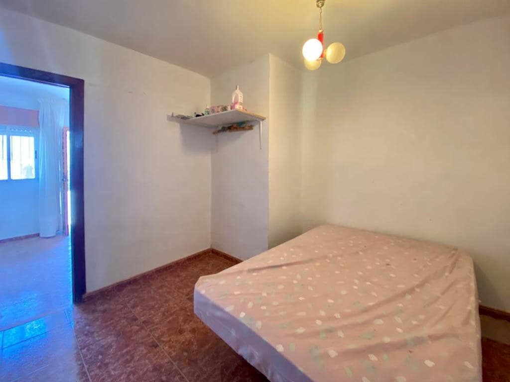 4 soveværelse Byhus til salg i Colomera - € 60.000 (Ref: 8897251)