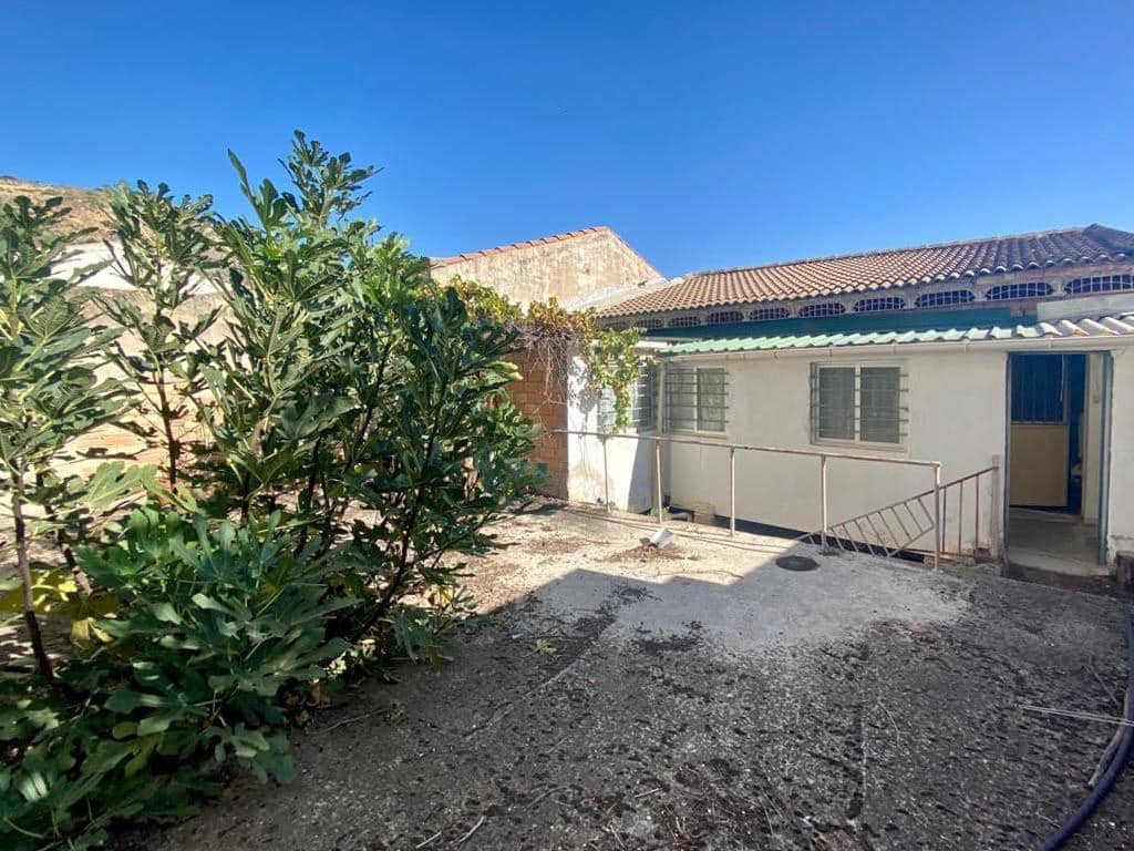 4 soveværelse Byhus til salg i Colomera - € 60.000 (Ref: 8897251)