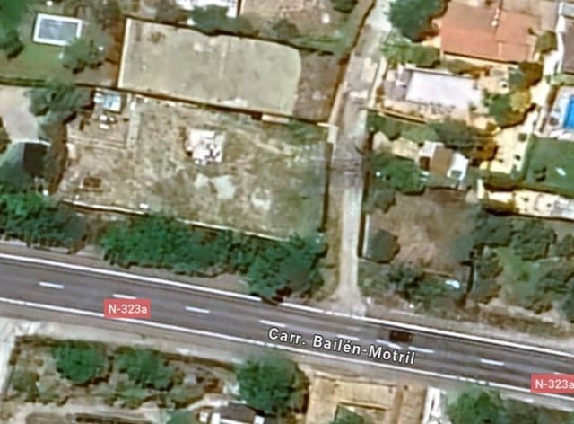 Finka/Dom wiejski na sprzedaż w Padul - 31 900 € (Ref: 8900093)