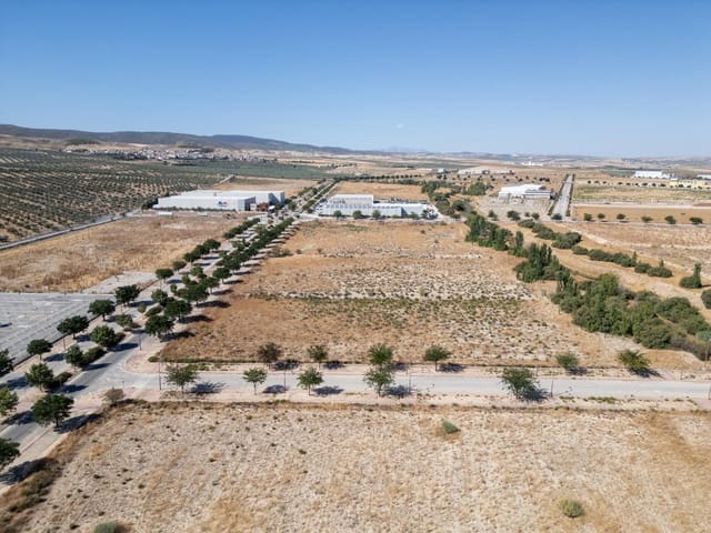 Grunde uden byggetilladelser til salg i Escúzar - € 3.367.715 (Ref: 8900105)