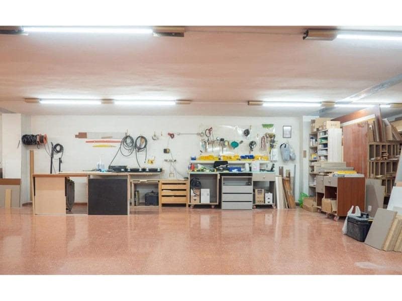 Erhverv til salg i Granada by - € 349.000 (Ref: 8905669)