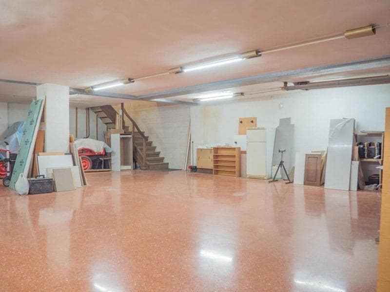 Erhverv til salg i Granada by - € 349.000 (Ref: 8905669)