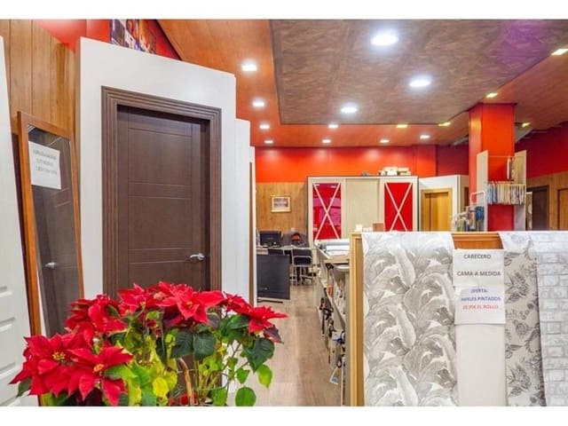 Kaupallinen myytävänä paikassa Centro, Granada kaupunki - 349 000 € (Ref: 8905669)