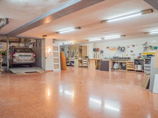 Kaupallinen myytävänä paikassa Centro, Granada kaupunki - 349 000 € (Ref: 8905669)