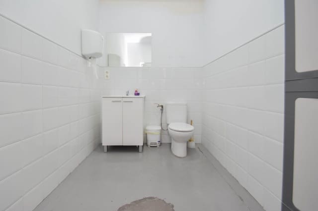 Business for sale in Albolote - € 550,000 (Ref: 8905672)