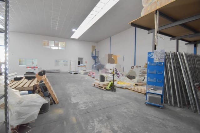 Business for sale in Albolote - € 550,000 (Ref: 8905672)