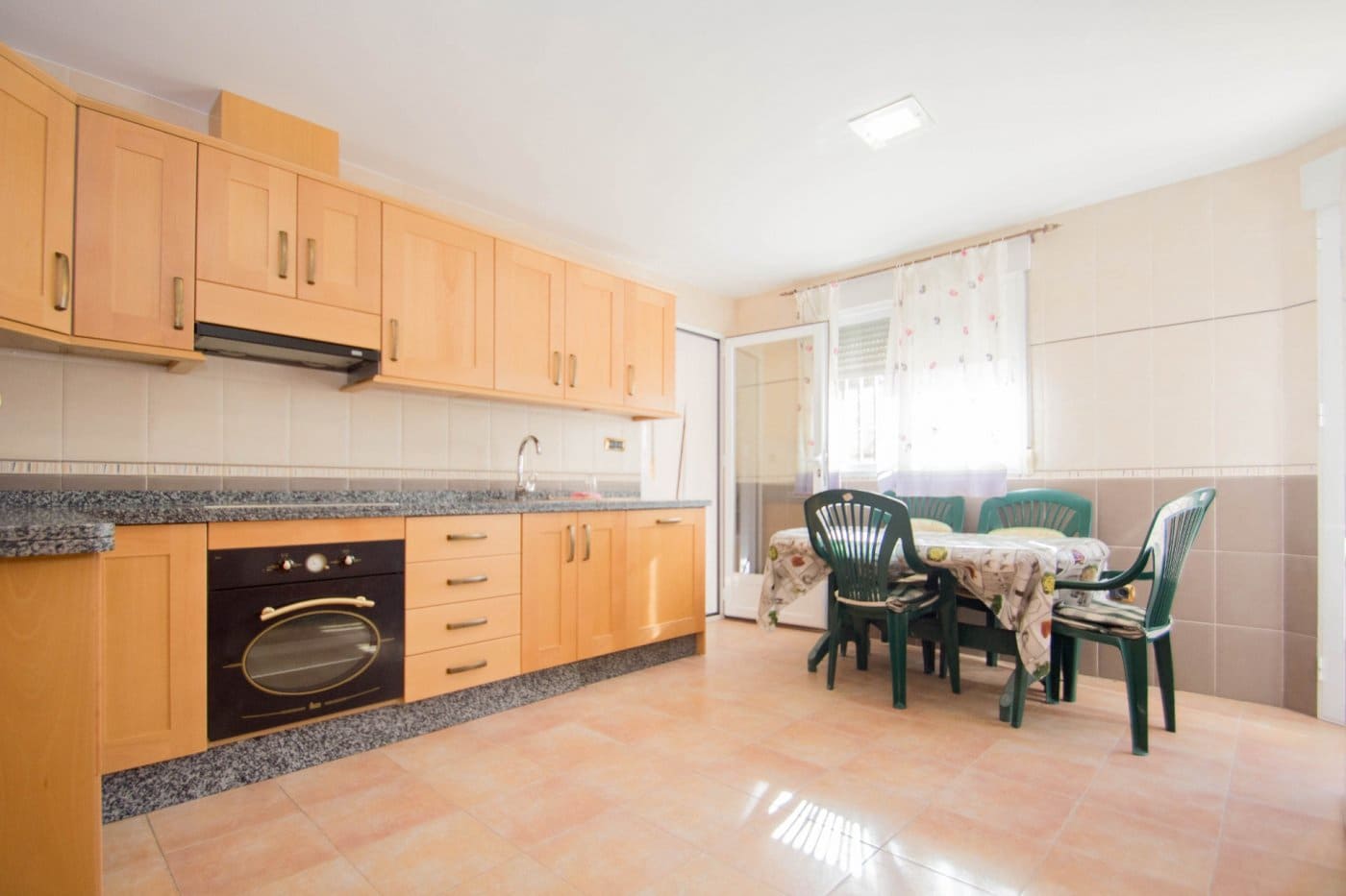 4 soveværelse Villa til salg i Guejar Sierra med swimmingpool garage - € 314.900 (Ref: 8905674)