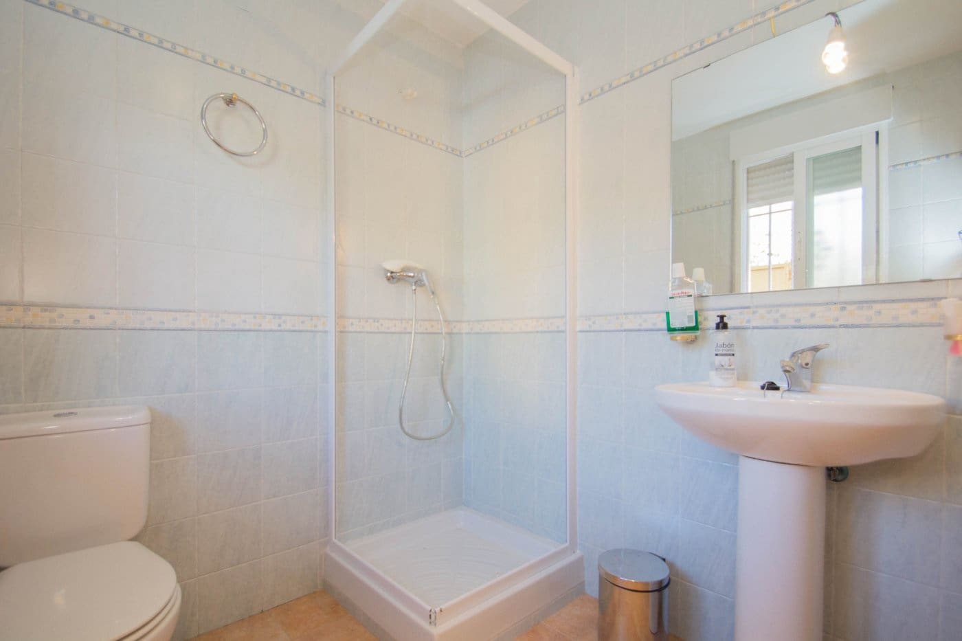 4 soveværelse Villa til salg i Guejar Sierra med swimmingpool garage - € 314.900 (Ref: 8905674)