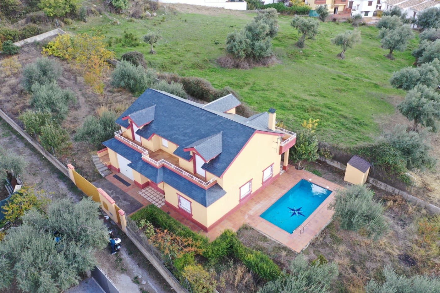 4 soveværelse Villa til salg i Guejar Sierra med swimmingpool garage - € 314.900 (Ref: 8905674)