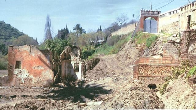 Finca/Landehus til salg i Granada by - € 2.999.990 (Ref: 8905681)