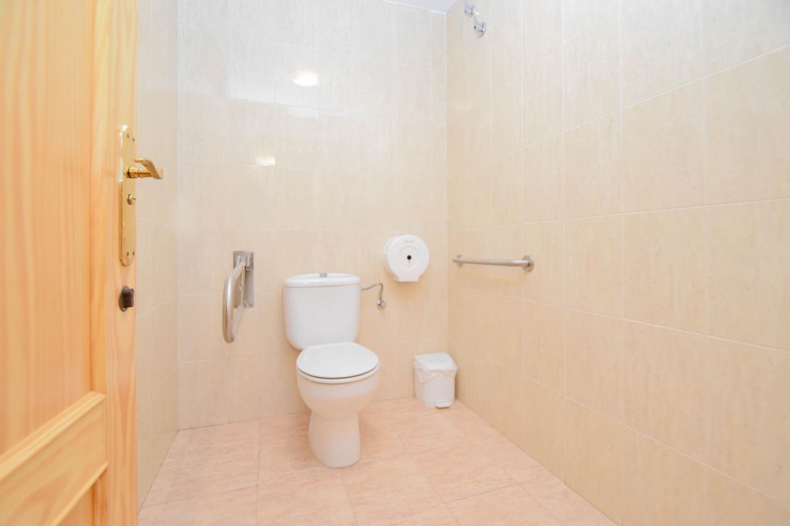 Erhverv til salg i Las Gabias - € 79.500 (Ref: 8907468)