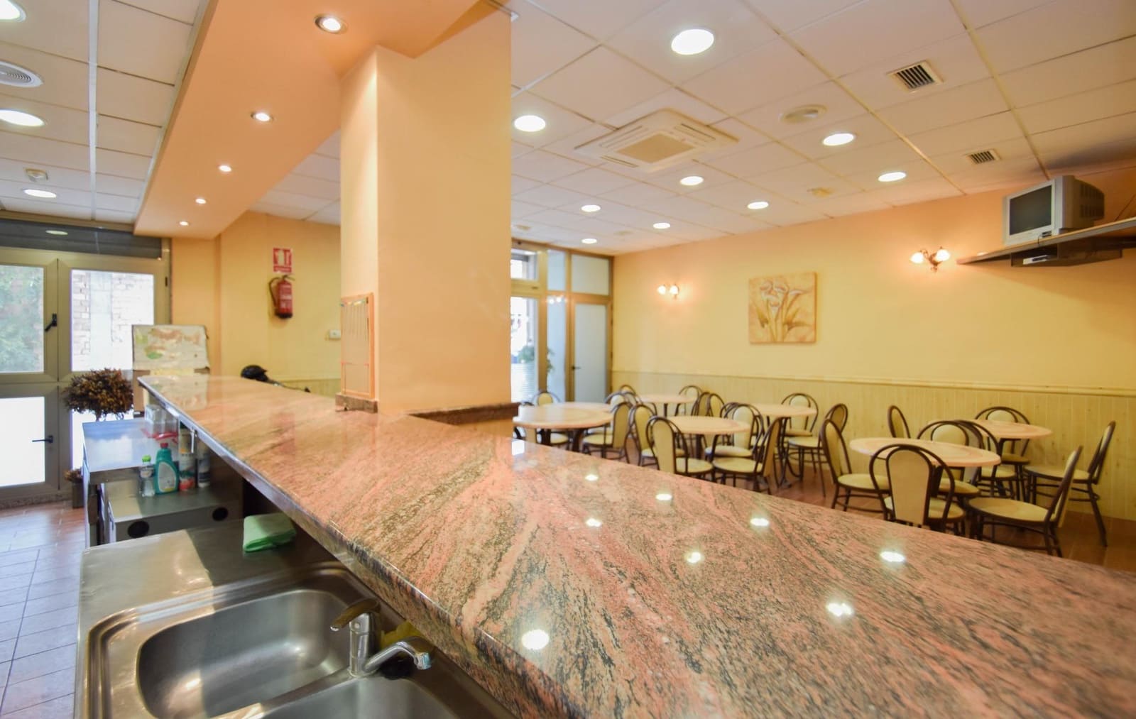 Erhverv til salg i Las Gabias - € 79.500 (Ref: 8907468)