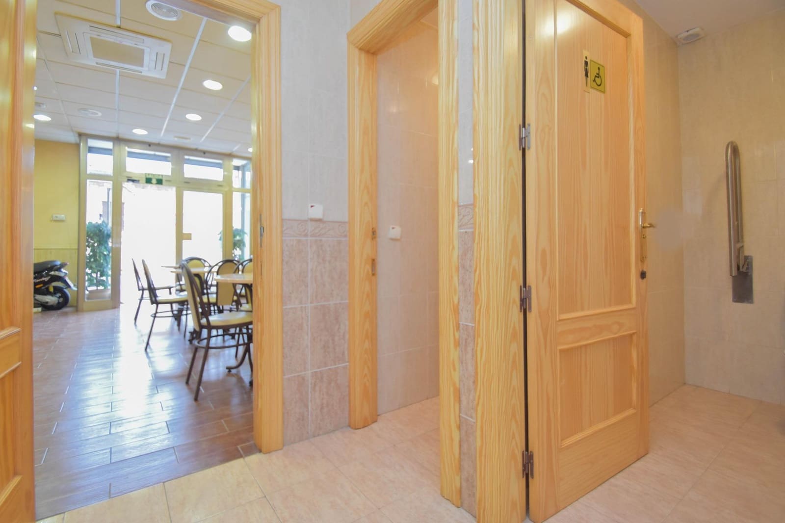 Erhverv til salg i Las Gabias - € 79.500 (Ref: 8907468)