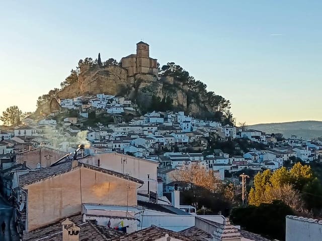 2 slaapkamer Flat te koop in Montefrío - € 45.000 (Ref: 8907471)