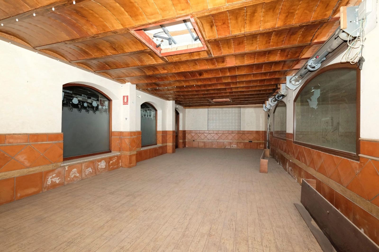 Erhverv til salg i Durcal - € 81.090 (Ref: 8907472)