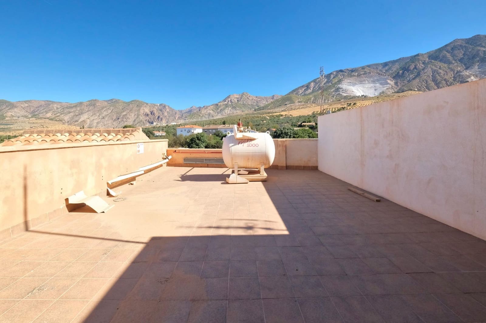 Erhverv til salg i Durcal - € 81.090 (Ref: 8907472)