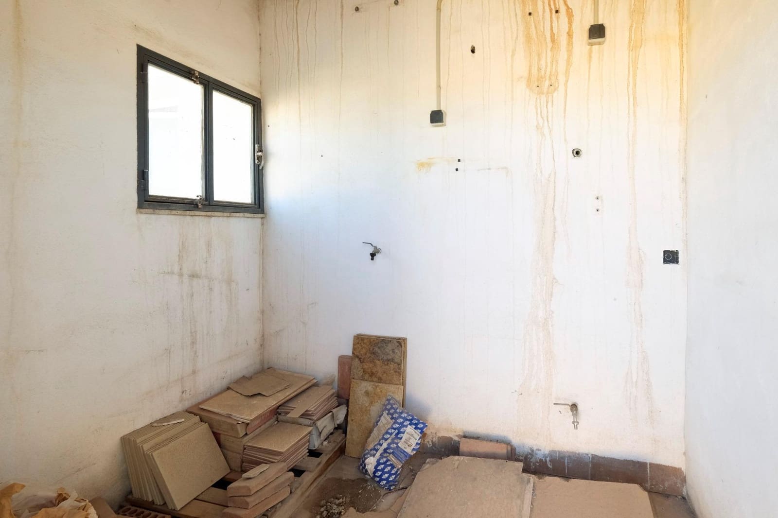 Erhverv til salg i Durcal - € 81.090 (Ref: 8907472)