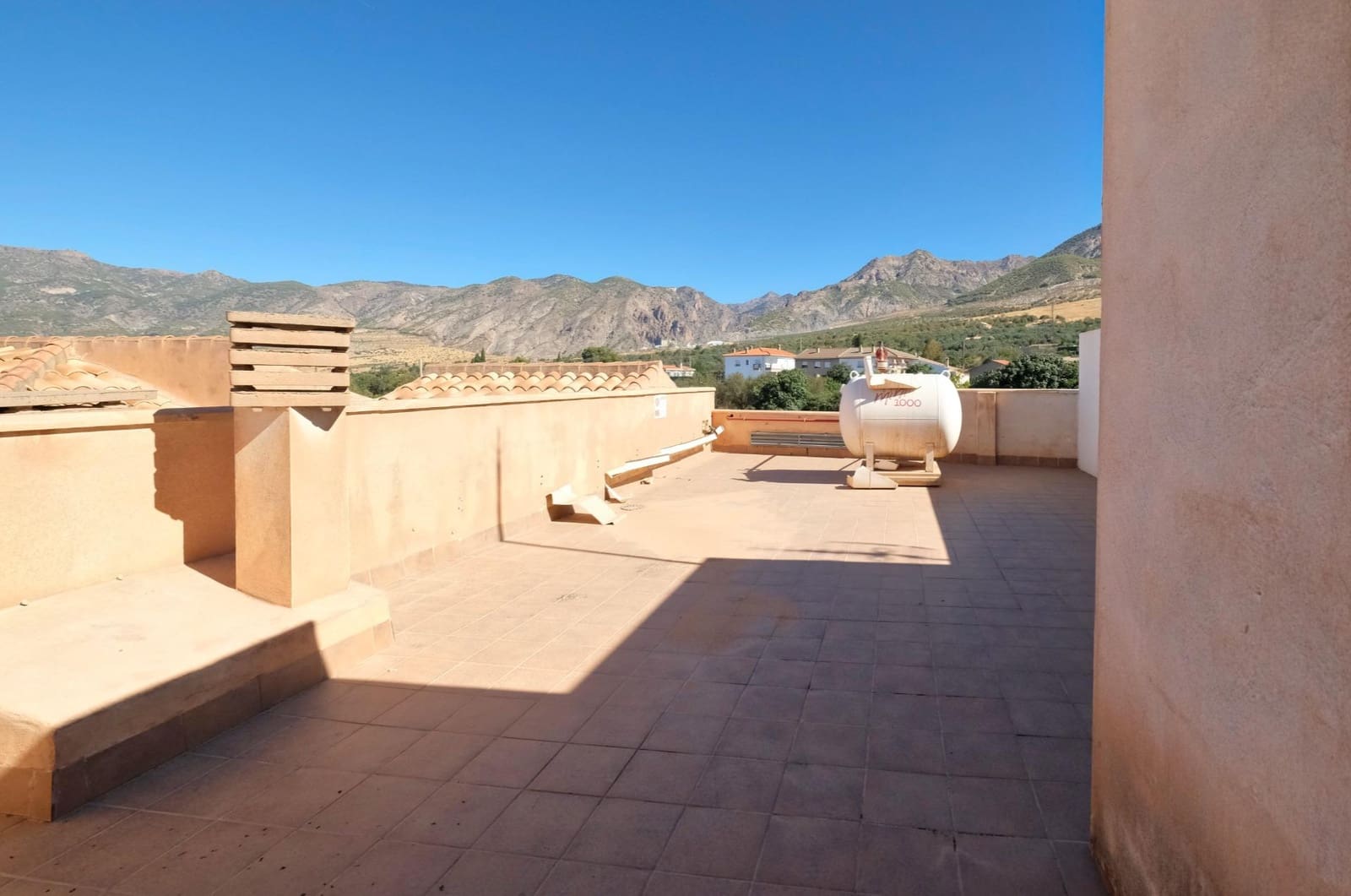 Erhverv til salg i Durcal - € 81.090 (Ref: 8907472)