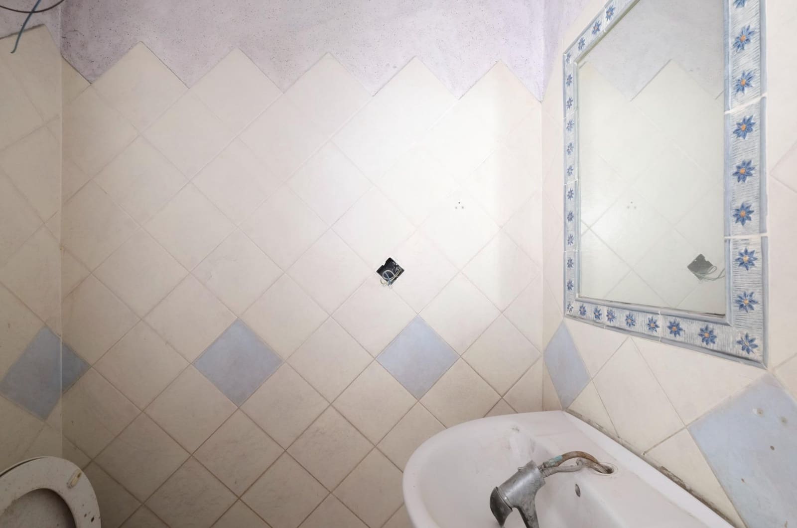 Erhverv til salg i Durcal - € 81.090 (Ref: 8907472)