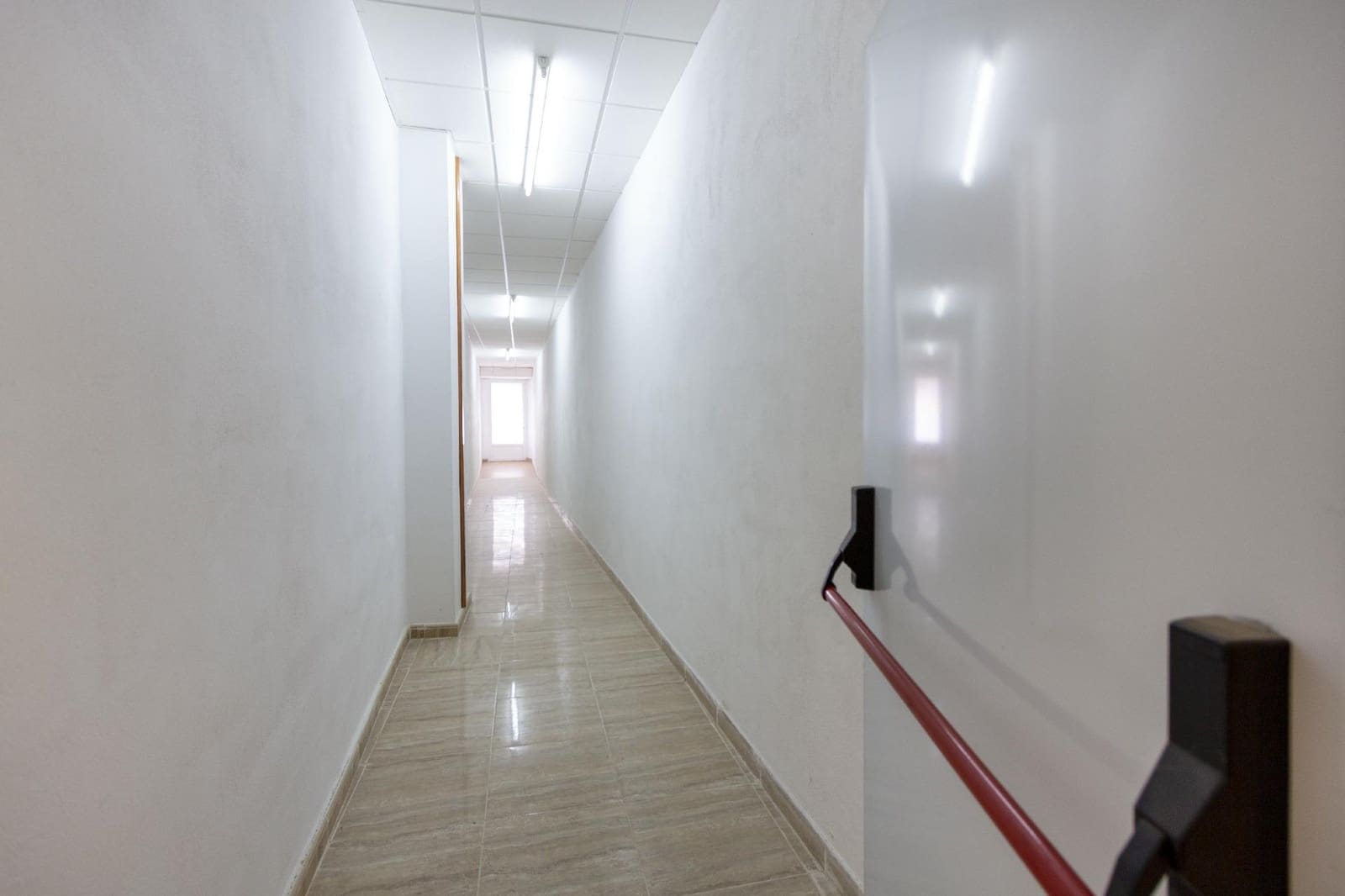 Erhverv til salg i Otura - € 220.000 (Ref: 8917914)