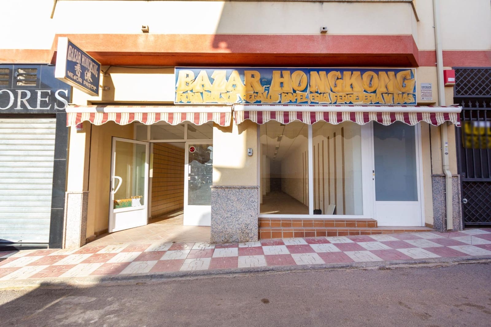 Erhverv til salg i Otura - € 220.000 (Ref: 8917914)