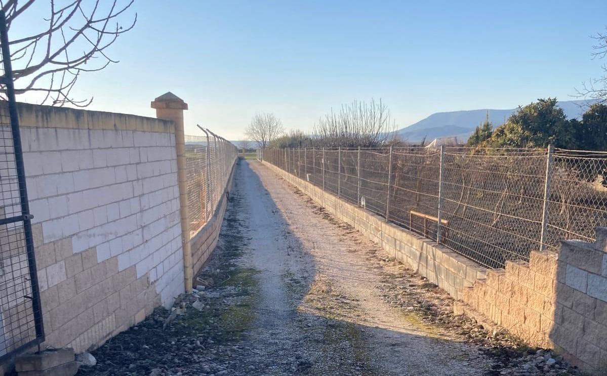 Finca/Herregård til salgs i Pinos Puente - € 79 500 (Ref: 8917920)