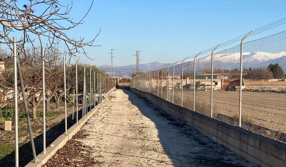 Finca/Herregård til salgs i Pinos Puente - € 79 500 (Ref: 8917920)