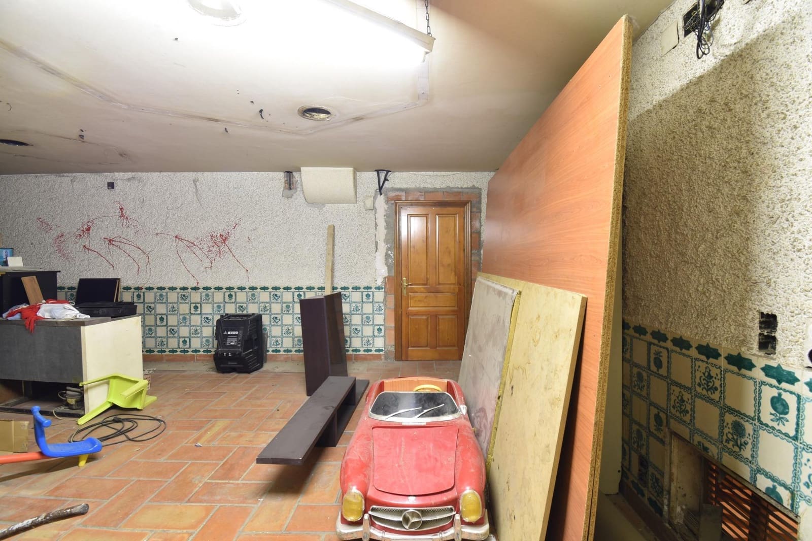 Erhverv til salg i Durcal - € 249.000 (Ref: 8917923)