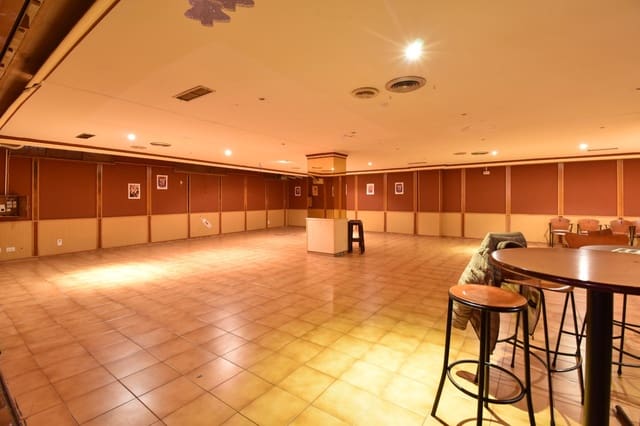 Erhverv til salg i Dúrcal - € 249.000 (Ref: 8917923)