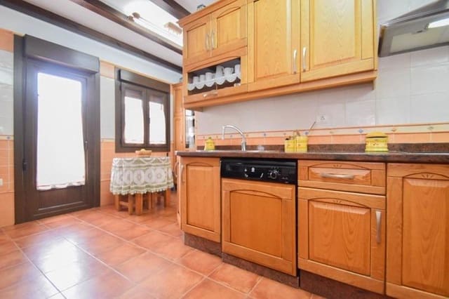 3 soveværelse Byhus til salg i Jerez del Marquesado med garage - € 250.000 (Ref: 8917928)