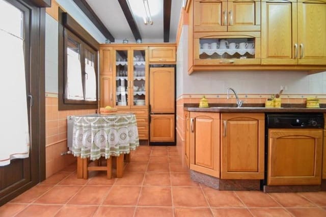 3 soveværelse Byhus til salg i Jerez del Marquesado med garage - € 250.000 (Ref: 8917928)