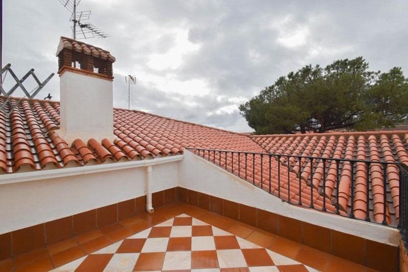 3 slaapkamer Huis te koop in Jerez del Marquesado met garage - € 250.000 (Ref: 8917928)