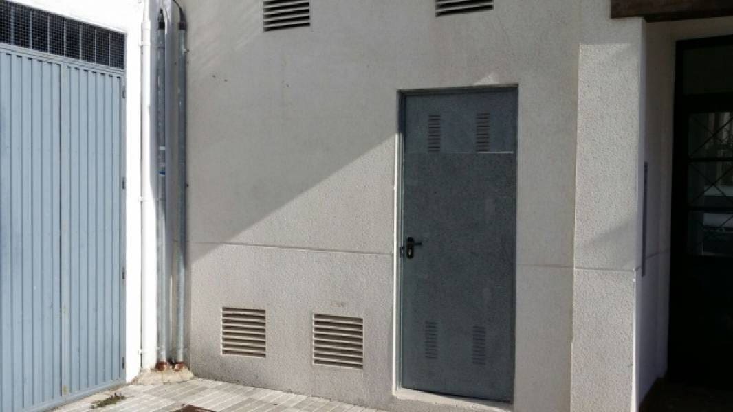 Erhverv til salg i Salobrena - € 50.000 (Ref: 8923785)