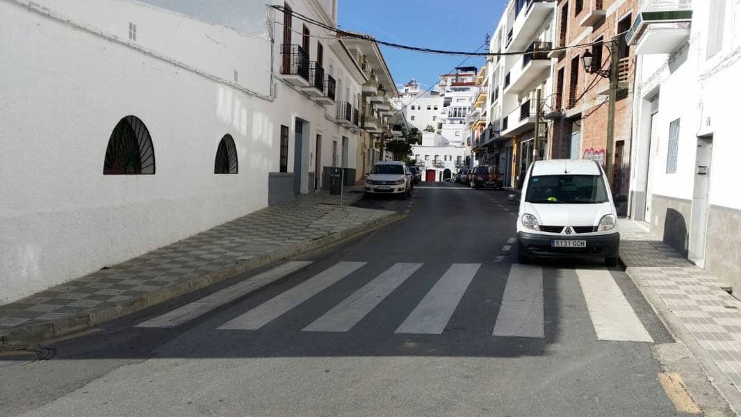 Erhverv til salg i Salobrena - € 50.000 (Ref: 8923785)