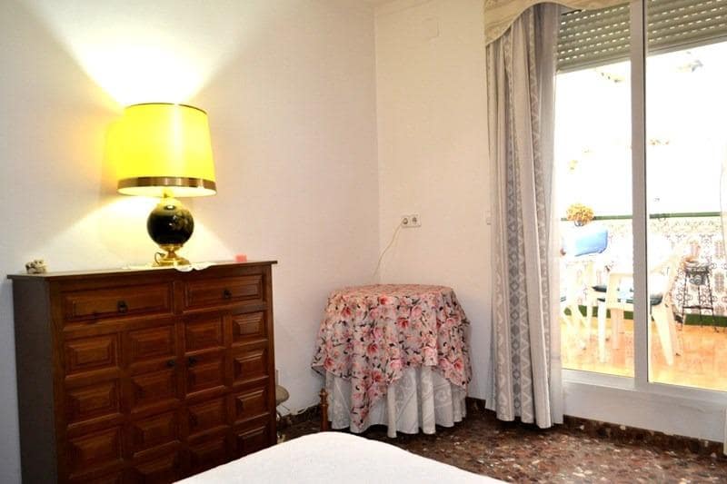 3 soveværelse Lejlighed til salg i Montefrio - € 129.500 (Ref: 8923793)