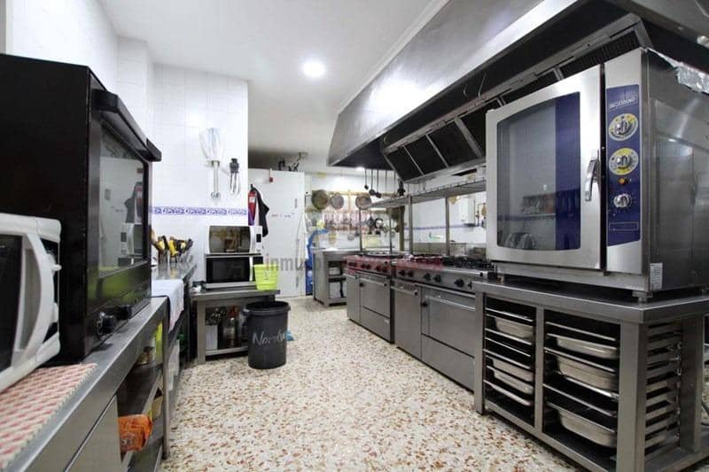 Erhverv til salg i Quentar - € 540.000 (Ref: 8923796)