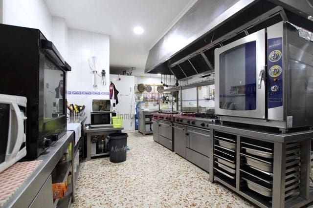 Kommersiell til salgs i Quéntar - € 540 000 (Ref: 8923796)