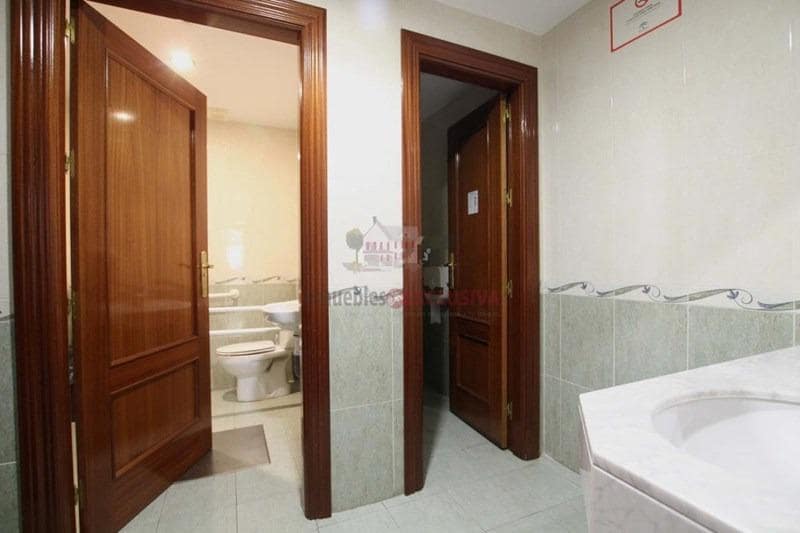 Erhverv til salg i Quentar - € 540.000 (Ref: 8923796)