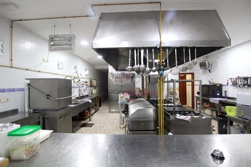 Erhverv til salg i Quentar - € 540.000 (Ref: 8923796)