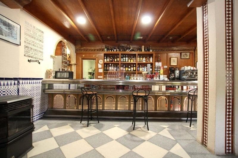 Erhverv til salg i Quentar - € 540.000 (Ref: 8923796)