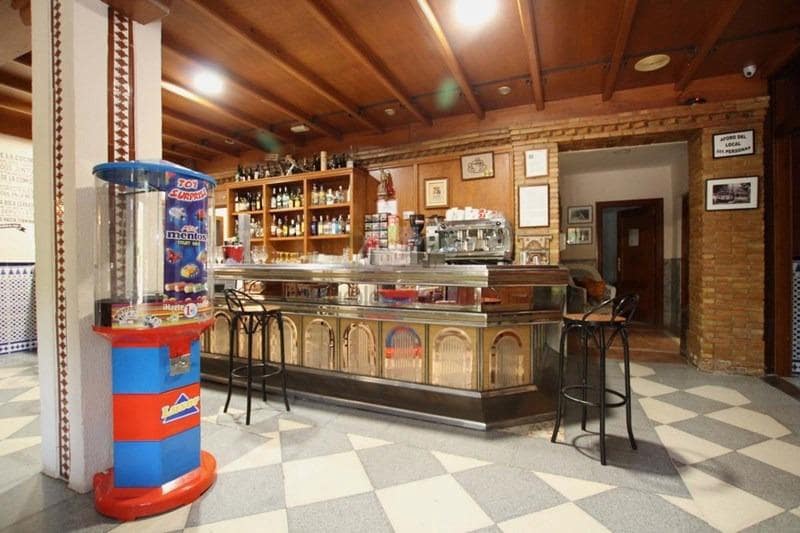 Erhverv til salg i Quentar - € 540.000 (Ref: 8923796)