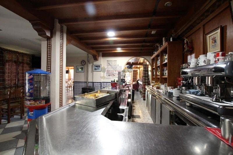 Erhverv til salg i Quentar - € 540.000 (Ref: 8923796)