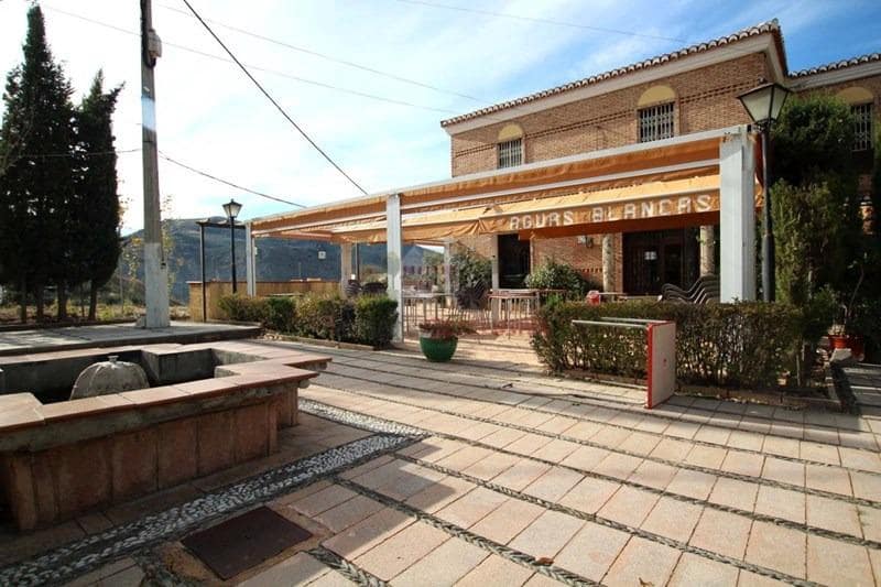 Erhverv til salg i Quentar - € 540.000 (Ref: 8923796)