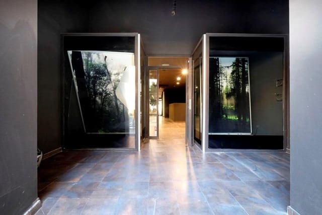 Erhverv til salg i Centro, Granada by - € 395.000 (Ref: 8923802)